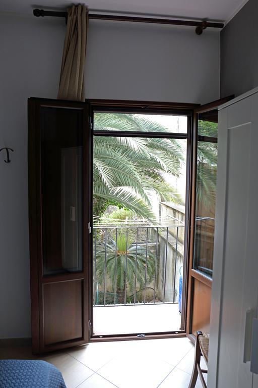 Apartamento Conte Agostino Pepoli Trapani Exterior foto